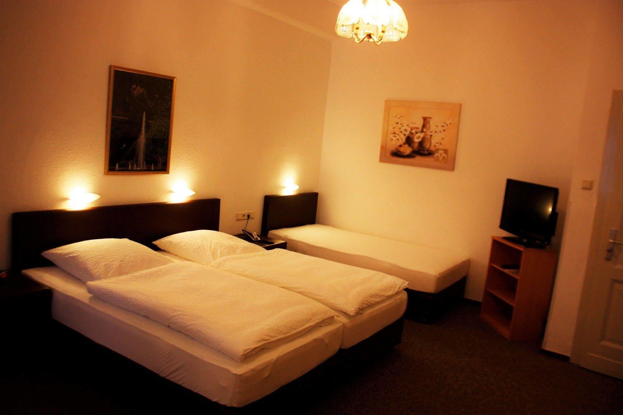 Hotel Zum Anker Andernach Buitenkant foto